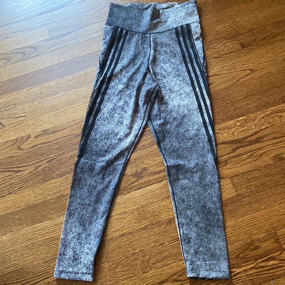 Adidas activewear leggings - Picture 2 of 3